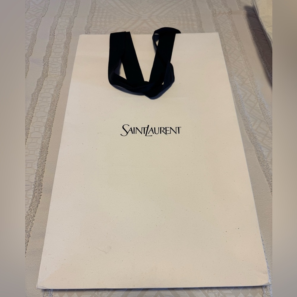 Yves Saint Laurent Jamie Pochon Lambskin Black and Gold Chain Shoulder Bag - Picture 6 of 7